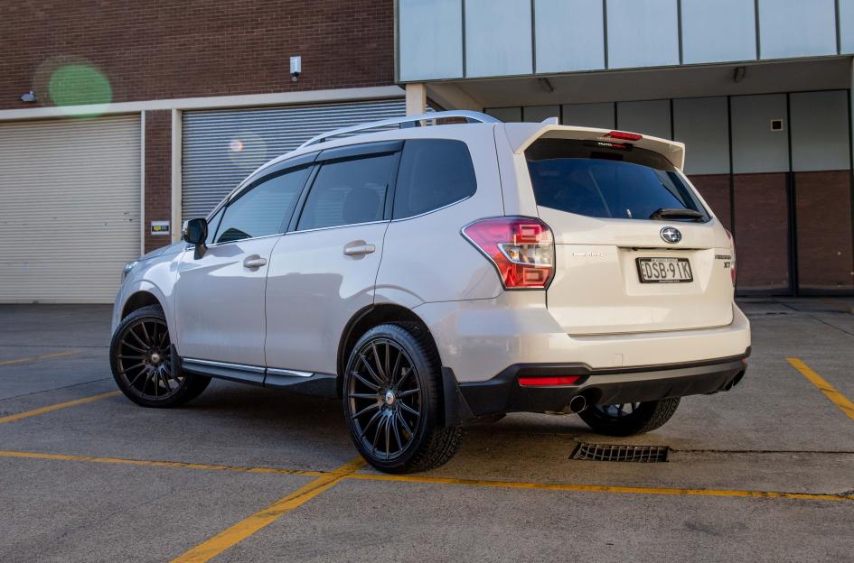 SUBARU FORESTER ABL14 GLOSS BLACK